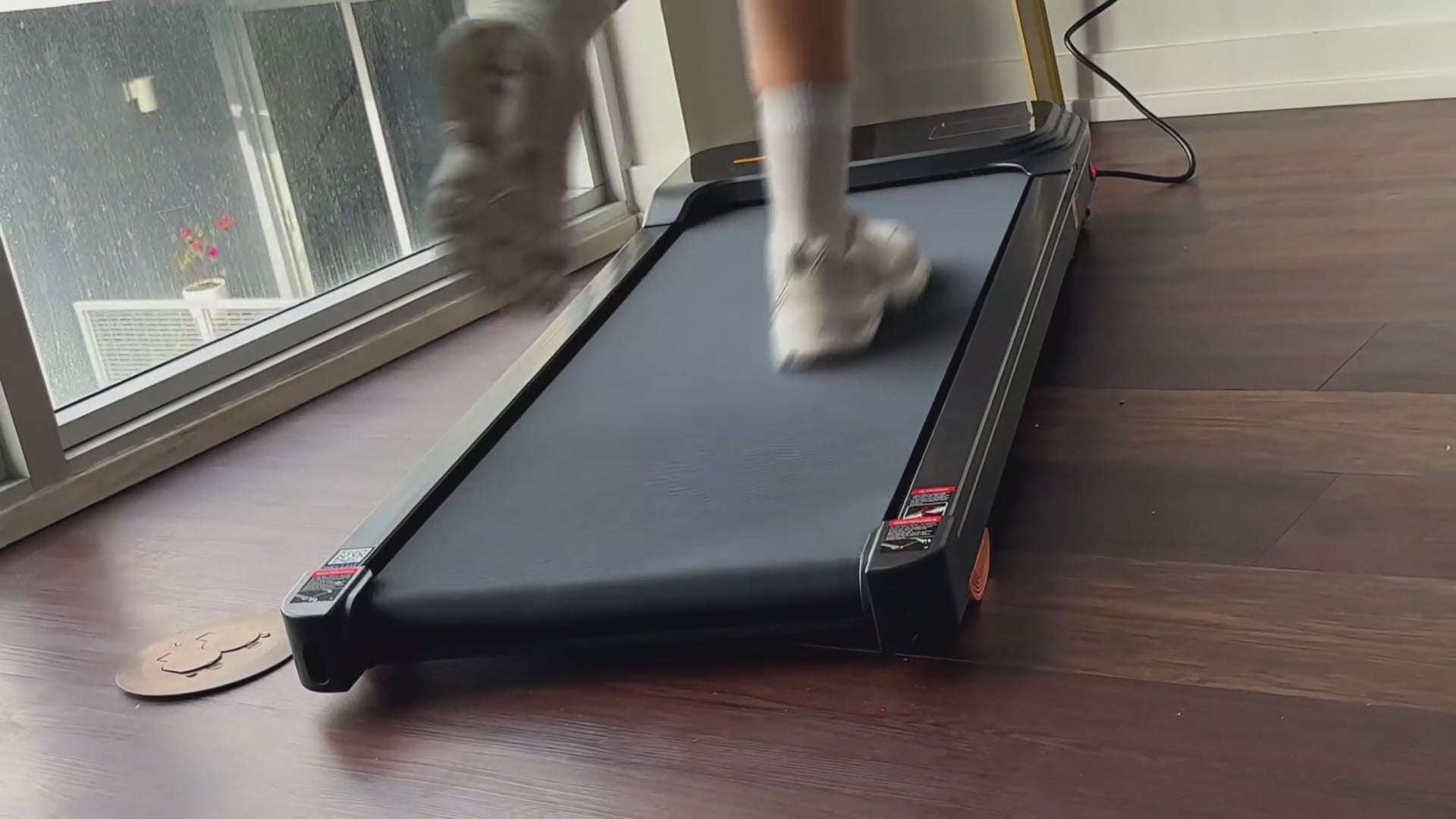 WELLFIT WP017 treadmill with adjustable incline